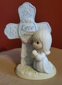 Precious Moments "Love Blooms Eternal" 1995 Dated Porcelain Cross Figurine - Picture 1 of 8