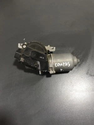 Jeep Compass 2007-2013 Year Rhd Front Wiper Motor 05303828Ad Ax159010-9953 - Image 1 of 4