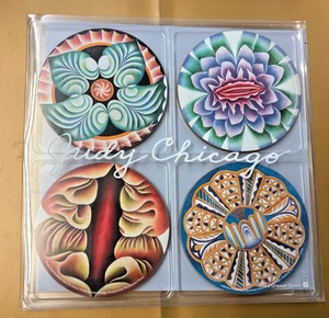 NUOVO Judy Chicago Set di 4 Sottobicchieri in Sughero THE DINNER PARTY Sigillato in Confezione - Foto 1 di 5