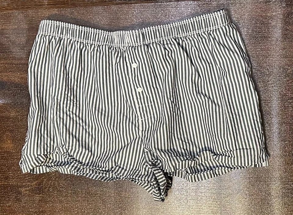 Pantalones Cortos de Pijama VS PINK Verde y Blanco Rayas Tencel PJ Dormir Cuadrado Medianos Usados en Excelente Condición Foto 1 de 4