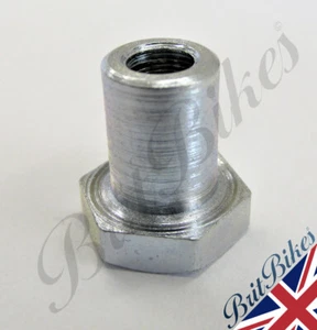 TRIUMPH TR6 T100 SPEEDO TACHO INSTRUMENT MOUNT SLEEVE NUT - MADE IN UK 97-1701 - Picture 1 of 2