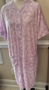 Miss Elaine Robe SS Stretch Terry Front Grippers Short Pockets Sz L Lavender - Picture 1 of 20