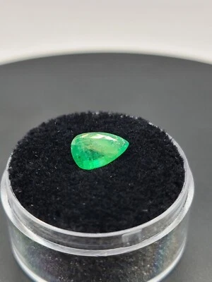 Emerald Pear - Image 1 of 4