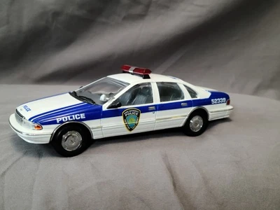 1996 Chevy Caprice NY NJ Port Authority Diecast Car Limited Edition - Image 1 of 4