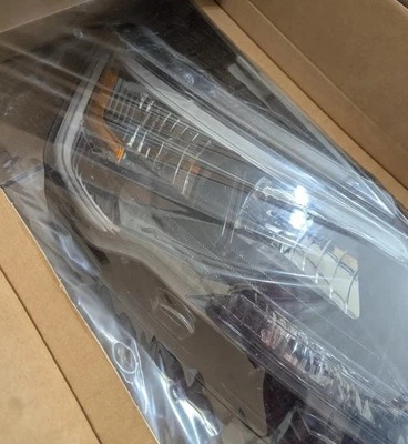 Faro HID lateral derecho original Ford Explorer nuevo 2016-2018 FB5Z-13008-AJCP Foto 1 de 4