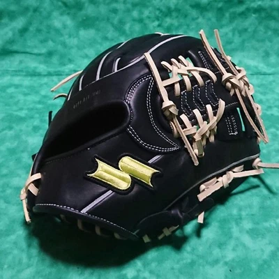 SSK Pro Brain Softball Infielder Glove Black/Camel with Glove Bag Near Used - Image 1 of 4