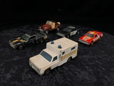 Lote de 5 autos Hot Wheels/Matchbox 1977 Lesney Ambulance, Jeep, 1974, 1981, 1982 Foto 1 de 4