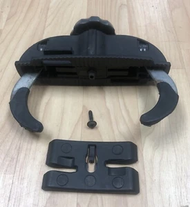 Thule Cargo Roof Box Replacement Latch Mount Hardware Atlantis Ascent Evolution - Picture 1 of 7