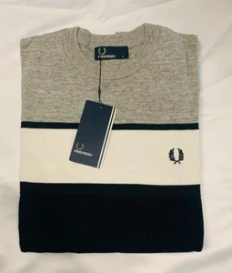 Fred Perry Sweatshirt mit Rundhalsausschnitt - Herren Grau Größe S - Freizeit Oberteil - Neu - Bild 1 von 9