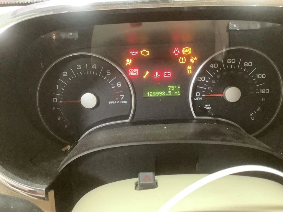 Velocímetro MPH con centro de mensajes compatible con 06 EXPLORER 4862298 Foto 1 de 1