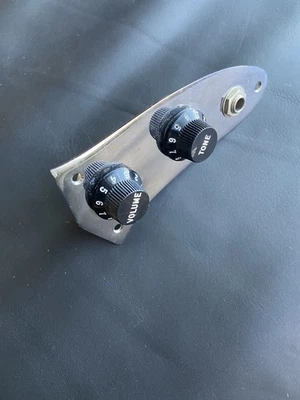 Vintage 1981 Fender USA Mustang Bass Loaded Control Plate Pots Jack Harness - Image 1 of 3