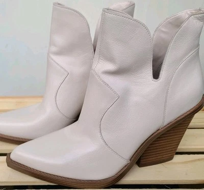 JESSICA SIMPSON Womens Beige Leeshi Slip On Leather Western Boot 9 M - Image 1 of 4