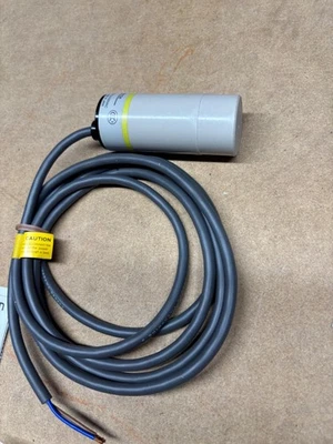 OMRON E2K-C25MY1 CAPACITIVE PROXIMITY SWITCH - Image 1 of 4