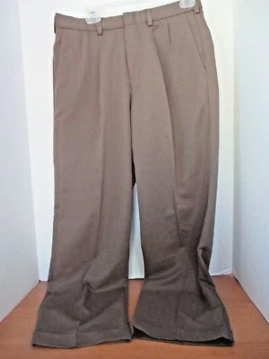 DOCKERS ~ PANTALONES DE GOLF PLISADOS MARRONES ~ Sin arrugas ~ Bolsillo para tarjetas de puntuación ~ Para hombres 32x30 ~ Nuevos con etiquetas Foto 1 de 4