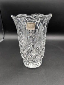 5th AVE Lead Crystal Ltd Vase Pineapple Pattern Notched Base Scalloped Rim VTG. - Picture 1 of 15