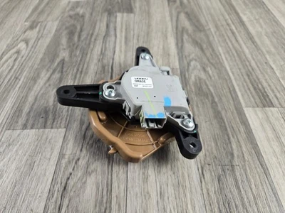 Hyundai Santa Fe 2018-2020 Dash HVAC Air Duct Vent Actuator Temperature Motor - Image 1 of 4