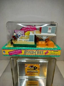 Vtg Creata Winners Choice Micro Horses Playset 1996 Stable & Horse Family #39704 - Picture 1 of 5