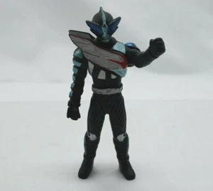 Bandai Tokusatsu Kamen Masked Rider P36 Gashapon Drake Kabuto 3.5" Vinyl Figure - Picture 1 of 6