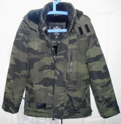 Jaqueta Parka Masculina Hollister Forrada de Pele Sintética Inverno XS All Weather Collection - Imagem 1 de 4