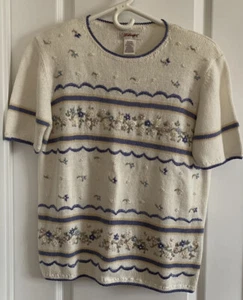 VTG Worthington Size M Sweater Pullover Embroidered Pearls Floral Granny Core - Picture 1 of 7