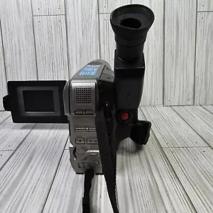 RCA CC6363 VHS-C Camcorder AutoShot Steady Pix With Bag UNTESTED- NO CORDS-PARTS - Picture 1 of 22