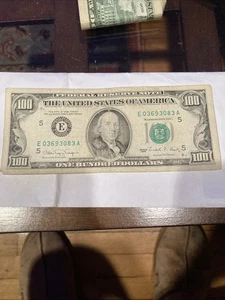 Circulated Small Head $100 bill (One Hundred Dollar Bill) - Series 1990 (E) VA - Picture 1 of 3