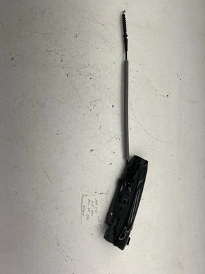 Manija de puerta trasera izquierda Volkswagen Golf 2011-2014 OEM. Foto 1 de 4