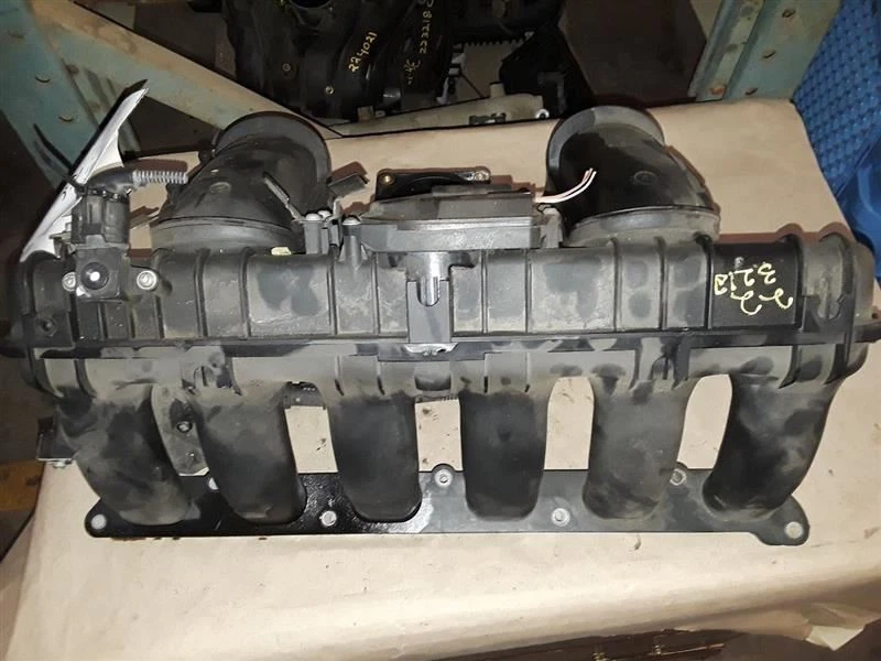Intake Manifold 3.0L 6 Cylinder N51 Engine Fits 07-13 BMW 328i 1132270 Foto 1 de 4