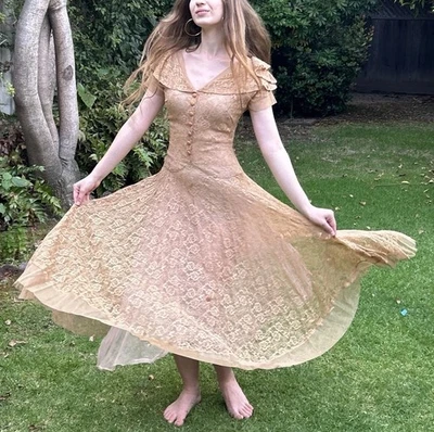 Gorgeous True Vintage 30s 40s S Handmade Lace Dress Lined - Image 1 of 4