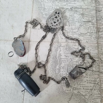 CHATELAINE Ancienne XIXè en Acier Couture Sewing 19thC - Photo 1/4