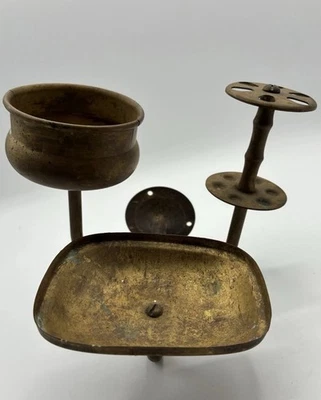 Antique Victorian Wall Mount Brass Bathroom Accessories Holder Soap Dish - Image 1 of 4