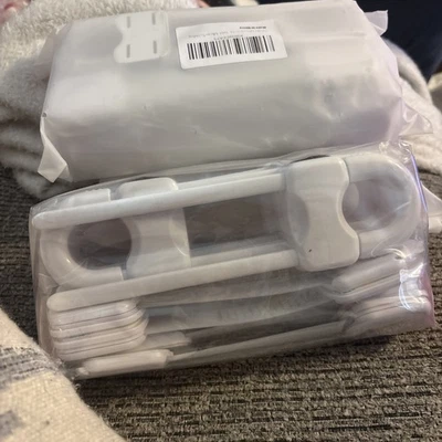 Cerraduras de puerta de gabinete de seguridad para niños Foto 1 de 3