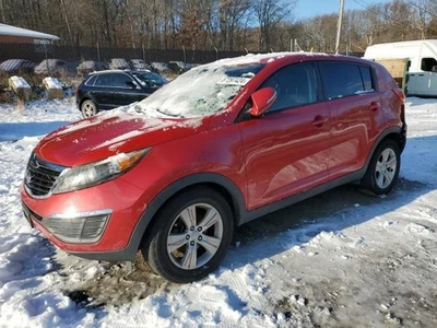 Used Air Cleaner Assembly fits: 2012 Kia Sportage 2.0L California emissions SULE - Image 1 of 4