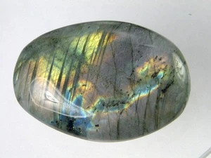 BUTW Labradorite Palmstone 61mm x 42mm x 18mm Healing Worry Soap Stone 9159K - Bild 1 von 2