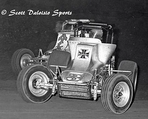 ORIGINAL 1981 ASCOT JIM OSKIE 8 x 10 CRA SPRINT CAR PHOTO - KINDOLL JFK CAR - Picture 1 of 1