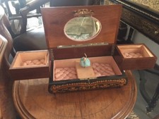 bellissimo carillon vintage con intarsi legno
