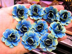 TEN Blue and yellow metal art roses, flowers for crafts, embellishments, accents - Photo 1 sur 1