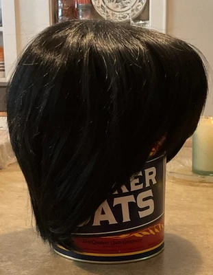 Peluca de gancho Shag Bob sintética negra con ajustes Foto 1 de 4