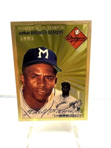 Roberto Clemente 24K Gold Card by RH. 1954 Topps Design. Pittsburgh Pirates - Picture 1 of 2
