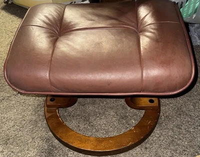 Silla reclinable otomana MCM Ekornes Stressless marrón reposapiés Foto 1 de 4