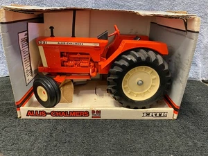 Ertl, Deutz Allis Chalmers D21 Tractor in box  1/16 Scale - Picture 1 of 3