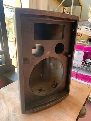 Box Vuoto Celestion Casse a 2 Vie con Woofer da 15" e Tweeter a Tromba + Reflex - Immagine 1 di 4