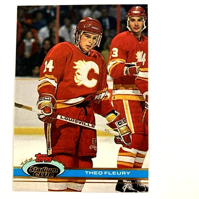 Tarjeta Theo Fleury 1991-92 Topps Stadium Club #355 NHL Calgary Flames Foto 1 de 2
