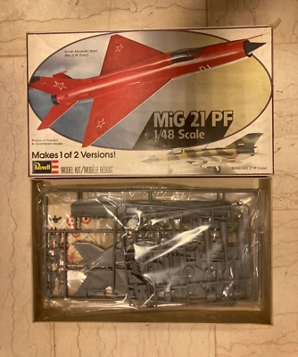 REVELL KIT MODELLISMO MiG 21 PF  SCALA 1/48 COMPLETO - Immagine 1 di 2