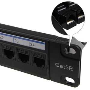 24 Port Rack Mount RJ45 CAT5e In Line Through Coupler Patch Panel with Back Bar - Afbeelding 1 van 8