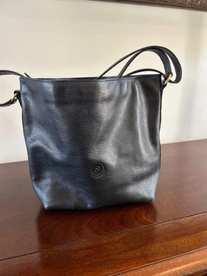 Bolso de Mano Albert Nipon Cuero Azul Marino - Excelente Estado Foto 1 de 3