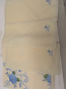 Vintage 60er Jahre handgefertigte Tischdecke Servietten Stickerei blau Kreuzstich - Bild 1 von 5
