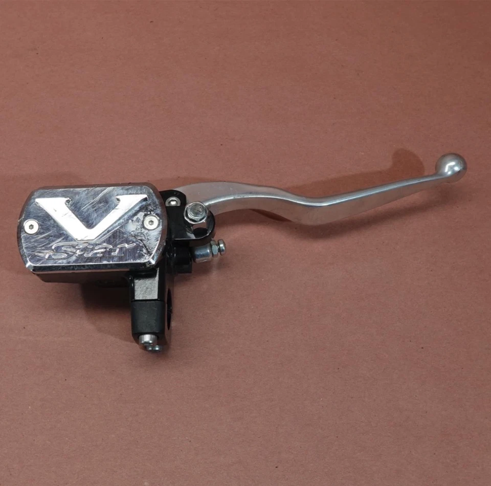 2009-2017 Yamaha VStar V Star 950 XVS950 Right Front Brake Master Cylinder - Image 1 of 4