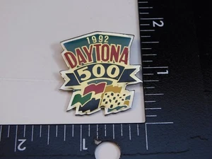 1992 DAYTONA 500 NASCAR PIN - Picture 1 of 2
