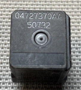 Chrysler Jeep Dodge 1995-2010 5-Pin Multi-Use Black Relay 04727370AA 50732 d5 - Picture 1 of 2